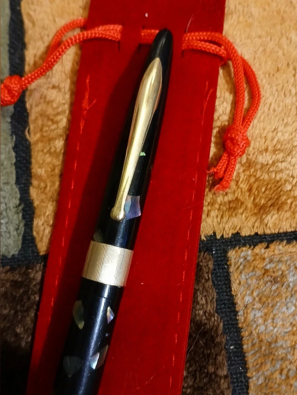 N/A elegant black